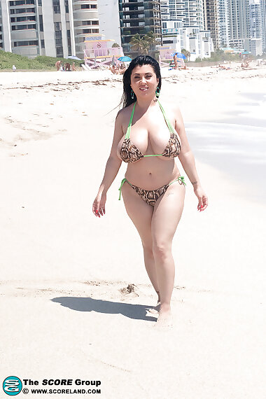Scoreland Daylenes Day At Haulover Beach Big Tits sex pics