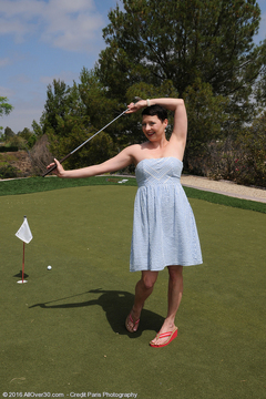 Kali Karinena Plays Naked Golf