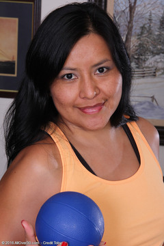 Exotic cutie CiCi Jones works out on her yoga ball then gets naked for fun
