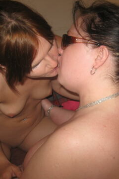 Chubby lesbian munching on a fresh pussy