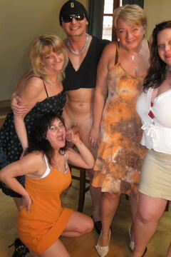 This hot mature sexparty  gets wild