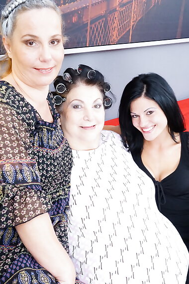 Mature.nl Three old and young lesbians making it big Maturenl sex gallery