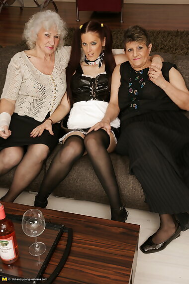 Mature.nl Three old and young lesbian lovers have a party Maturenl sex gallery